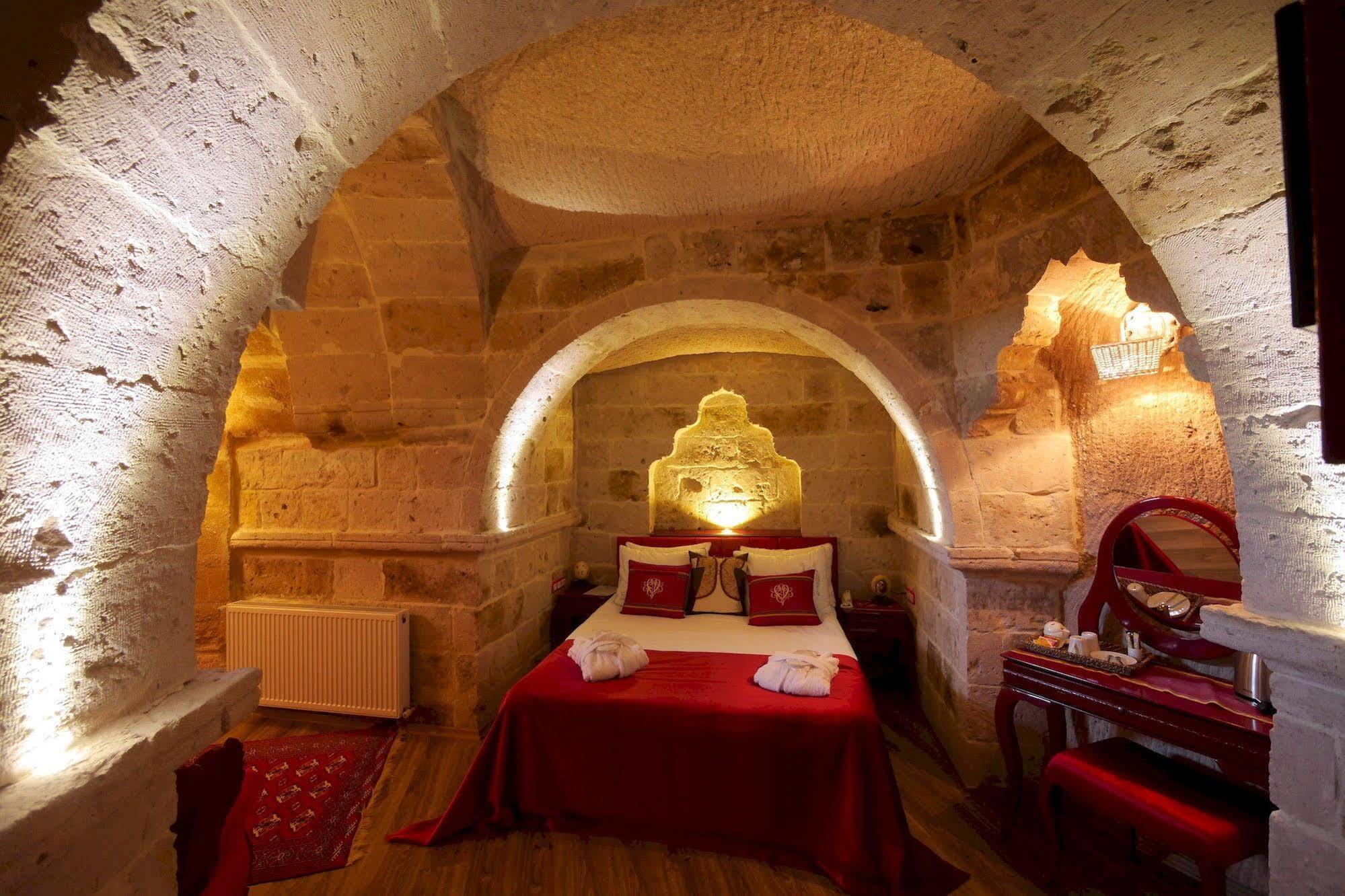 Mimi Cappadocia Luxury Cave Hotel Учгісар Екстер'єр фото