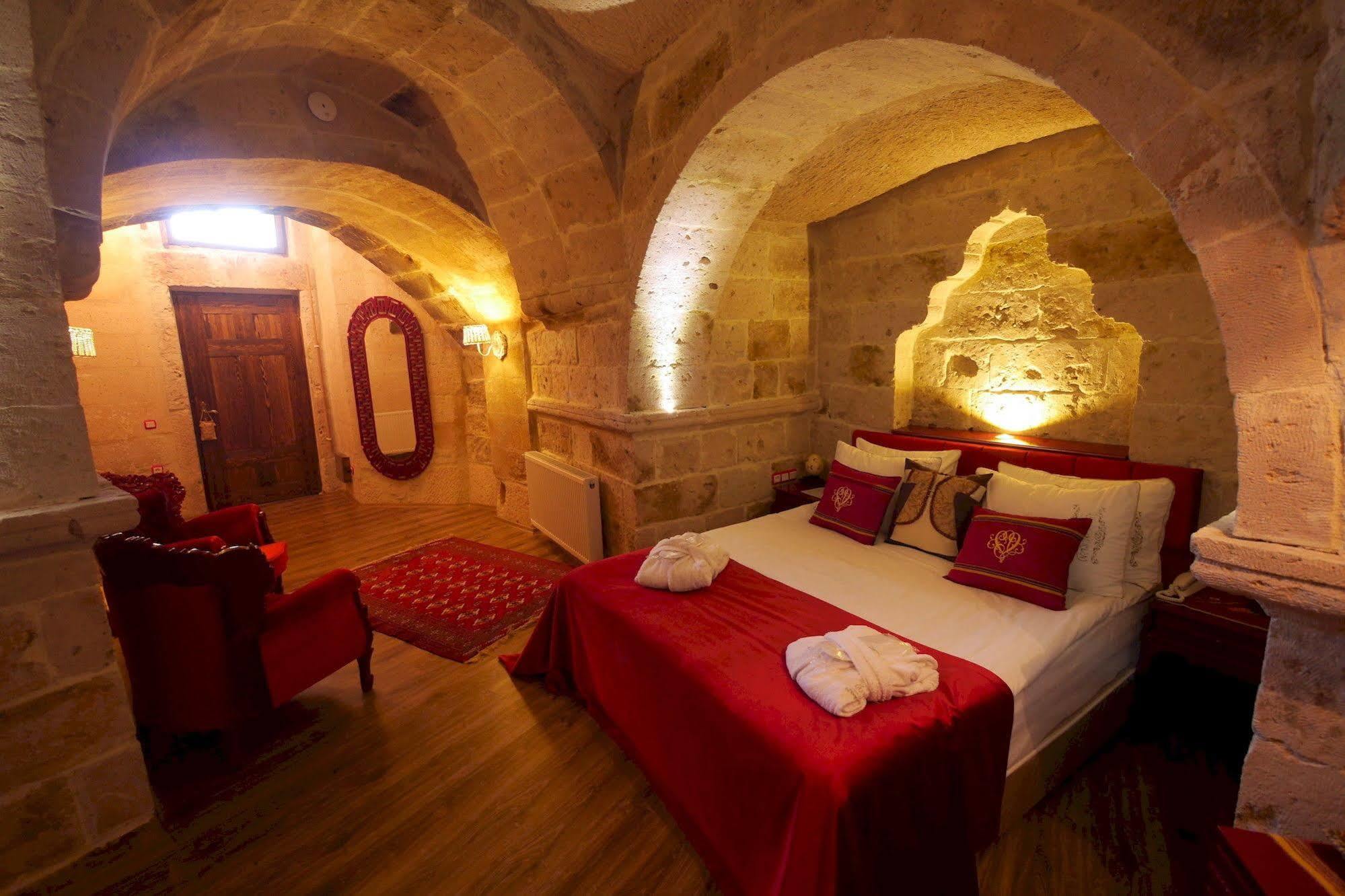 Mimi Cappadocia Luxury Cave Hotel Учгісар Екстер'єр фото